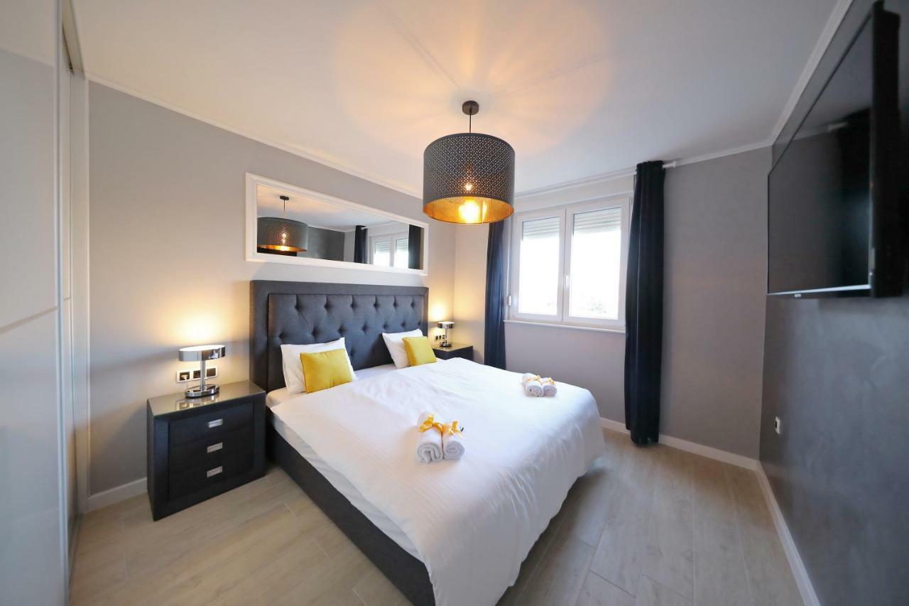 City Marine Luxury Apartments Zadar Bagian luar foto